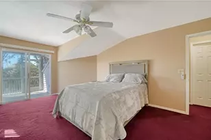 462 Island Cir, Sarasota, FL 34242 - Photo 13