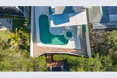 462 Island Circle, Sarasota, FL 34242 - Photo 21