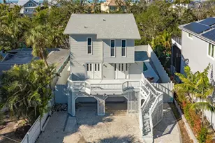 462 Island Cir, Sarasota, FL 34242 - Photo 1