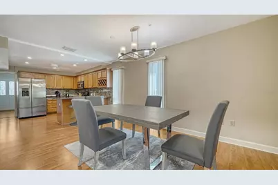 462 Island Circle, Sarasota, FL 34242 - Photo 11