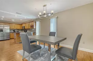 462 Island Cir, Sarasota, FL 34242 - Photo 11