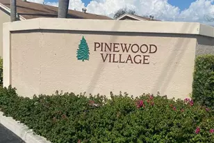 2763 Woodgate Ln, Sarasota, FL 34231 - Photo 3