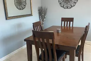 2763 Woodgate Ln, Sarasota, FL 34231 - Photo 11