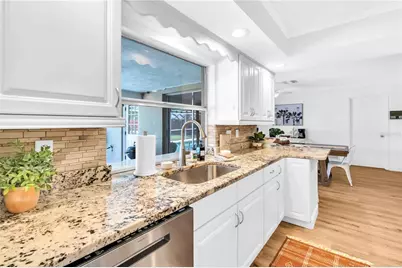 2921 Captiva Drive, Sarasota, FL 34231 - Photo 21