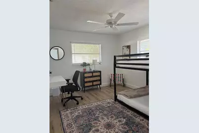 2921 Captiva Drive, Sarasota, FL 34231 - Photo 37