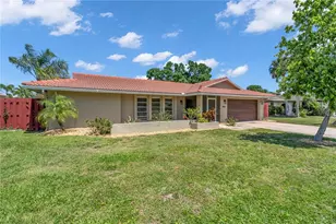 2921 Captiva Dr, Sarasota, FL 34231 - Photo 1