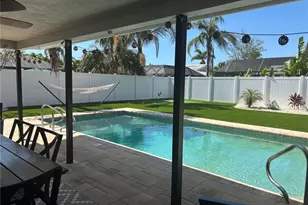 2921 Captiva Dr, Sarasota, FL 34231 - Photo 41