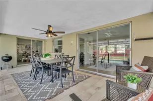 2921 Captiva Dr, Sarasota, FL 34231 - Photo 45