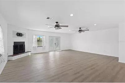 7018 13th Avenue E, Bradenton, FL 34208 - Photo 7