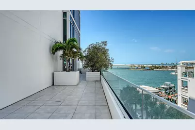 280 Golden Gate Point #400, Sarasota, FL 34236 - Photo 47