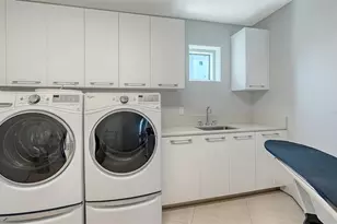 280 Golden Gate Point, Sarasota, FL 34236 - Photo 41