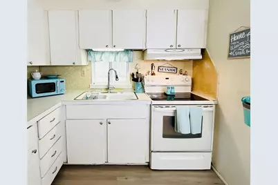 3335 Spanish Oak Terrace, Sarasota, FL 34237 - Photo 13