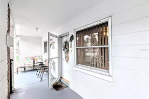 2057 Sunset Dr, Bradenton, FL 34207 - Photo 3