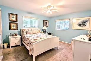 2057 Sunset Dr, Bradenton, FL 34207 - Photo 19