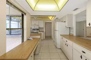 3692 Glen Oaks Manor Dr, Sarasota, FL 34232 - Photo 13