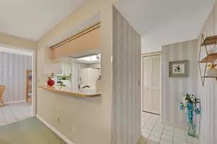 3825 Wilshire Cir, Sarasota, FL 34238 - Photo 13