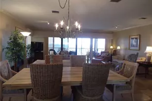 4555 Bay Club Dr, Bradenton, FL 34210 - Photo 5