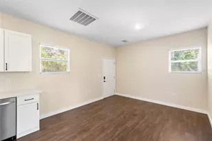 1739 16th Ave S, Saint Petersburg, FL 33712 - Photo 31