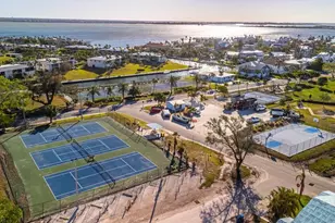 15 Seaside Ct, Holmes Beach, FL 34217 - Photo 31