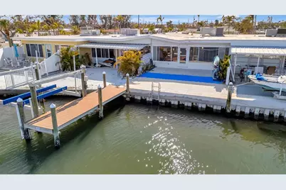 15 Seaside Court, Holmes Beach, FL 34217 - Photo 7