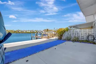 15 Seaside Ct, Holmes Beach, FL 34217 - Photo 11