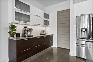 2305 Pine Terrace, Sarasota, FL 34231 - Photo 15