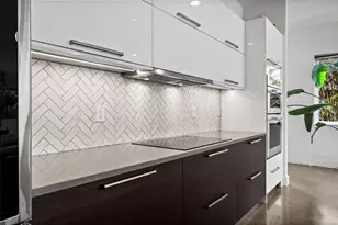 2305 Pine Terrace, Sarasota, FL 34231 - Photo 11