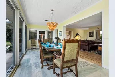 2212 6th Street W, Palmetto, FL 34221 - Photo 9