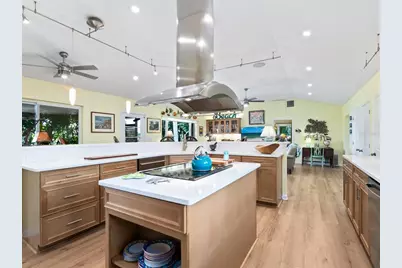 2212 6th Street W, Palmetto, FL 34221 - Photo 25