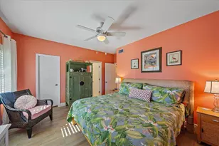 5869 Tidewood Ave, Sarasota, FL 34231 - Photo 23