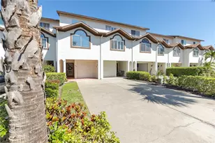 285 Madeira Cir, Tierra Verde, FL 33715 - Photo 1