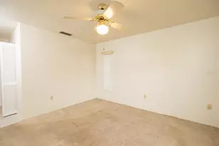 4018 Oakhurst Dr, Sarasota, FL 34233 - Photo 25