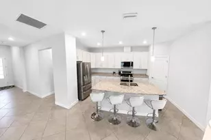 5317 Coral Reef Wy, Bradenton, FL 34211 - Photo 5