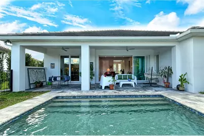 7744 Sandhill Lake Drive, Sarasota, FL 34241 - Photo 11