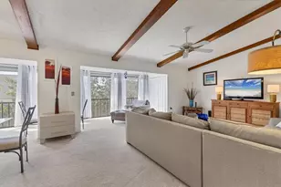 2446 Clubhouse Cir, Sarasota, FL 34232 - Photo 7