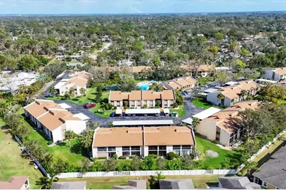 2446 Clubhouse Circle #202, Sarasota, FL 34232 - Photo 29