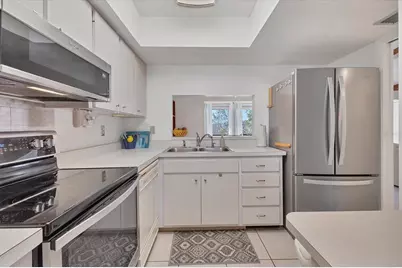 2446 Clubhouse Circle #202, Sarasota, FL 34232 - Photo 17