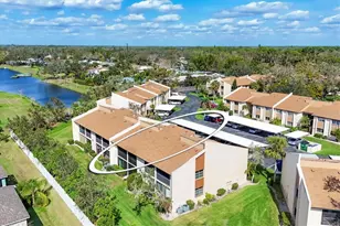 2446 Clubhouse Cir, Sarasota, FL 34232 - Photo 27