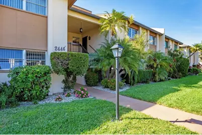 2446 Clubhouse Circle #202, Sarasota, FL 34232 - Photo 27