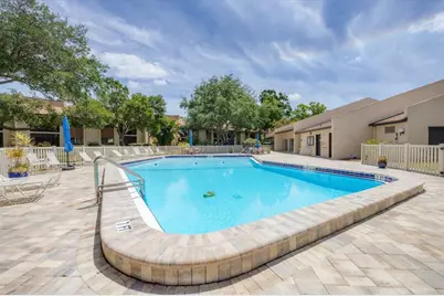 2446 Clubhouse Circle #202, Sarasota, FL 34232 - Photo 49
