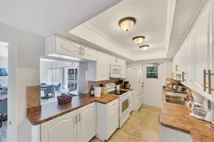 2446 Clubhouse Cir, Sarasota, FL 34232 - Photo 45