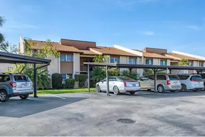 2446 Clubhouse Circle #202, Sarasota, FL 34232 - Photo 33