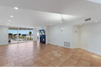 4835 Gulf Of Mexico Drive #302B, Longboat Key, FL 34228 - Photo 13