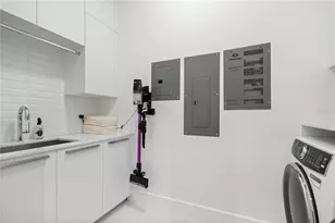 1581 Gulf of Mexico Dr, Longboat Key, FL 34228 - Photo 7