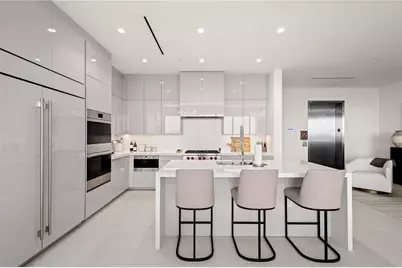 1581 Gulf Of Mexico Drive #507, Longboat Key, FL 34228 - Photo 5