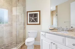 4129 Roberts Point Cir, Sarasota, FL 34242 - Photo 33