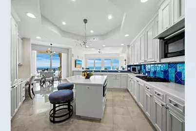 2161 Gulf Of Mexico Drive #3, Longboat Key, FL 34228 - Photo 11