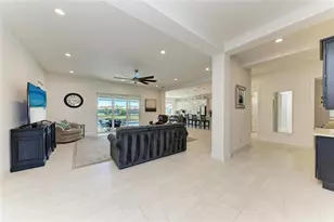 5822 Title Row Dr, Bradenton, FL 34210 - Photo 7