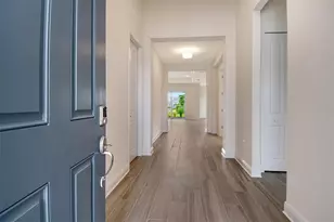 18736 Toulon Ct, Venice, FL 34293 - Photo 9