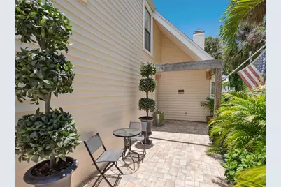 3648 Beneva Oaks Boulevard, Sarasota, FL 34238 - Photo 5
